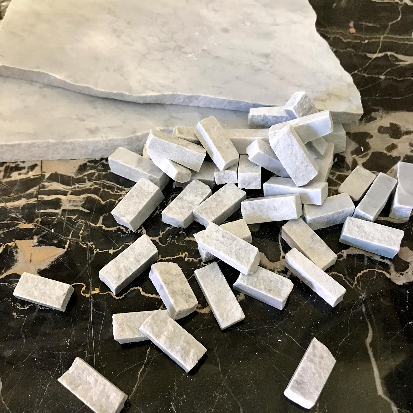 Mármol Grigio Bardiglietto (cod. 33)