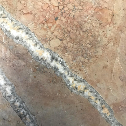 Marbre noisette fleury marron clair (cod. 28)