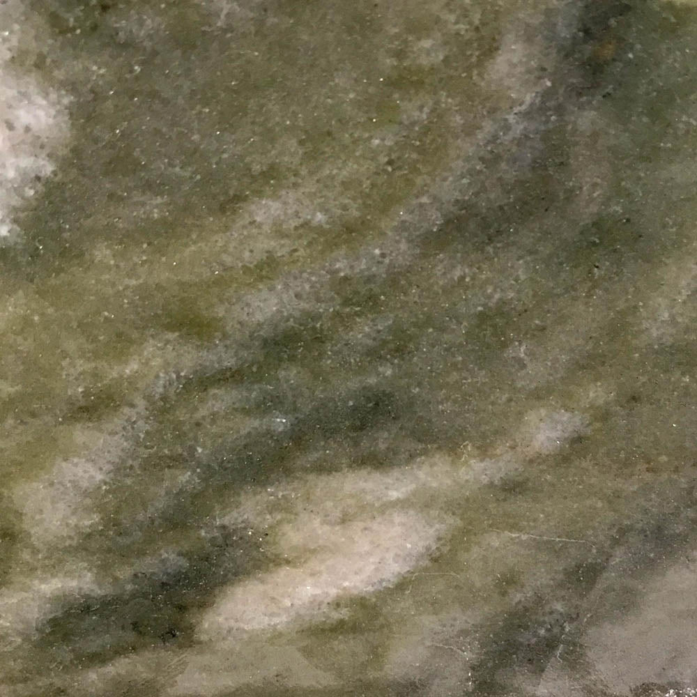 marmo verde laguna con striature bianche naturali