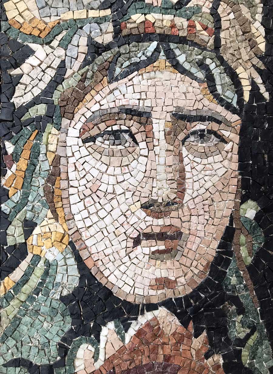 ritratto del fauno eseguito a mosaico